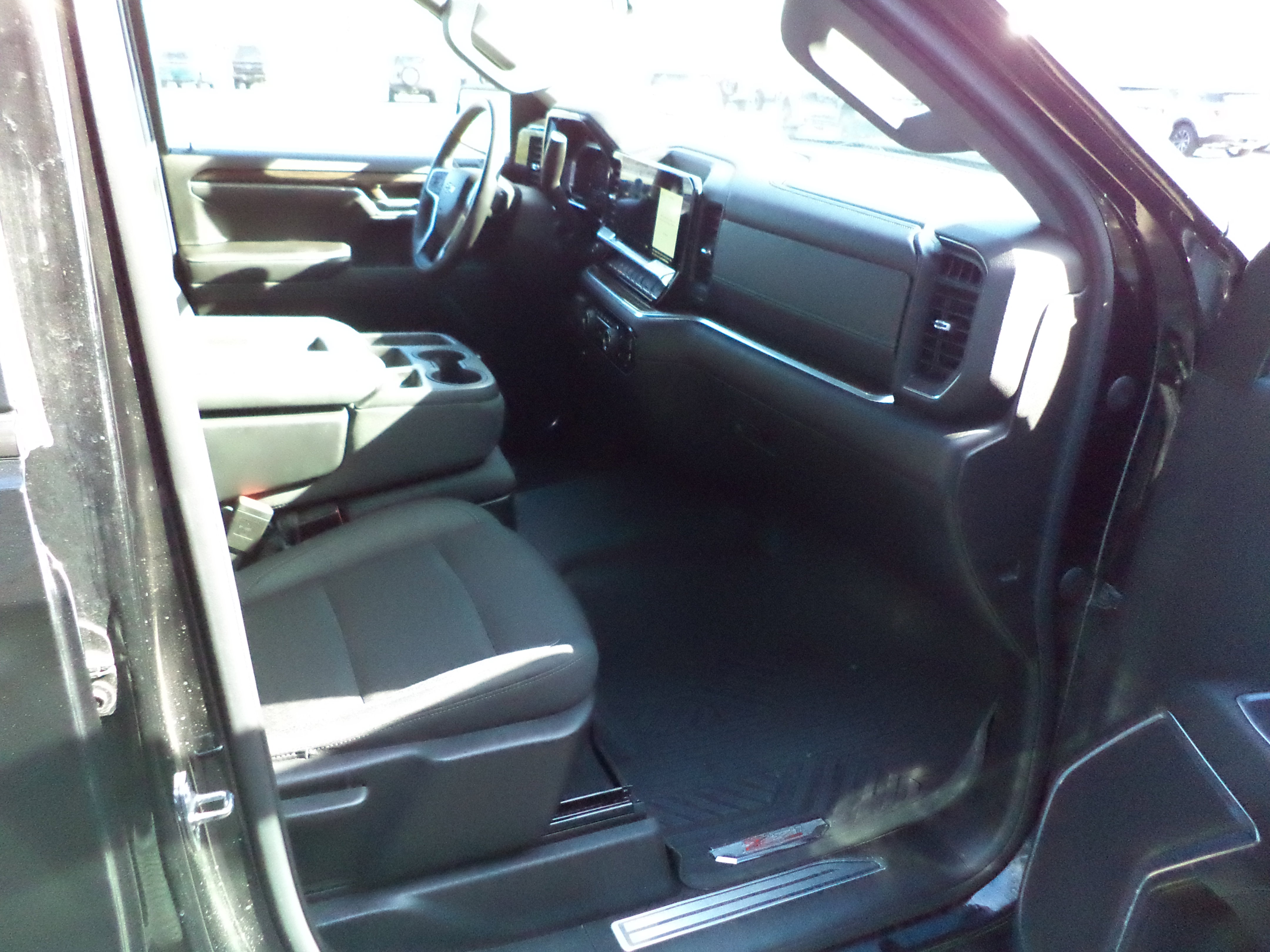 Used 2023 Chevrolet Silverado 1500 RST image 8