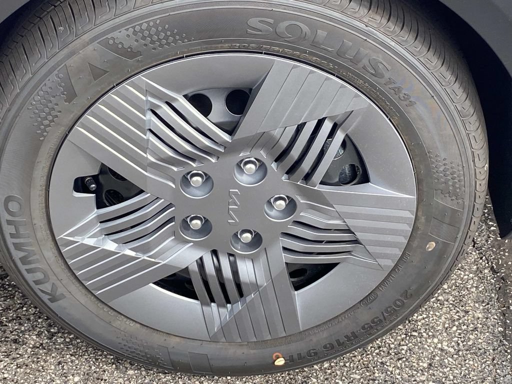 New 2026 Kia K4 FWD image 5