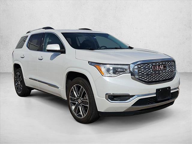 Used 2019 GMC Acadia Denali w/ Technology Package AWD/4WD image 3