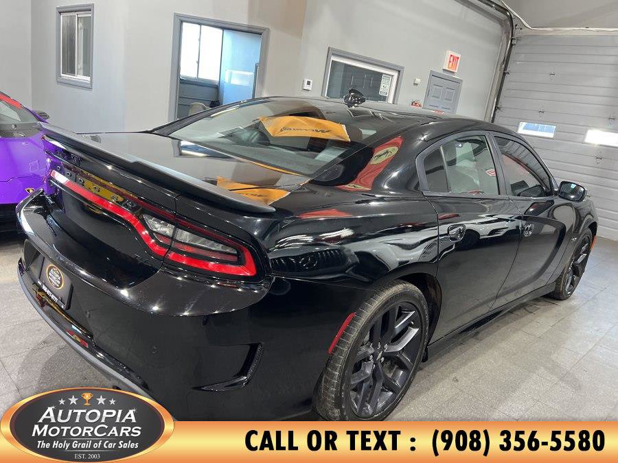 Used 2023 Dodge Charger R/T w/ Plus Group RWD image 5
