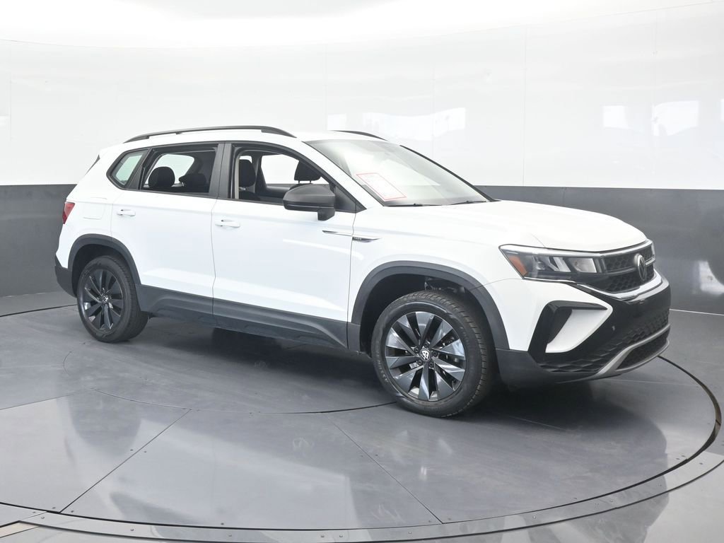 Used 2022 Volkswagen Taos S image 8