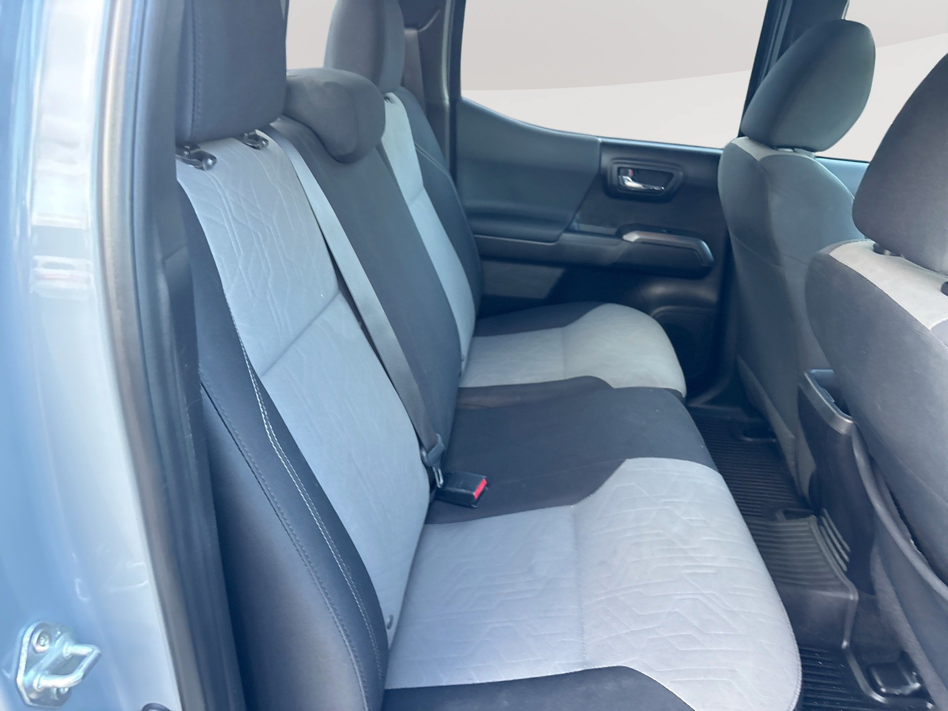 Used 2021 Toyota Tacoma TRD Off-Road AWD/4WD image 26