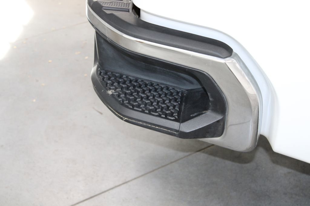 Used 2023 GMC Sierra 1500 SLT image 17