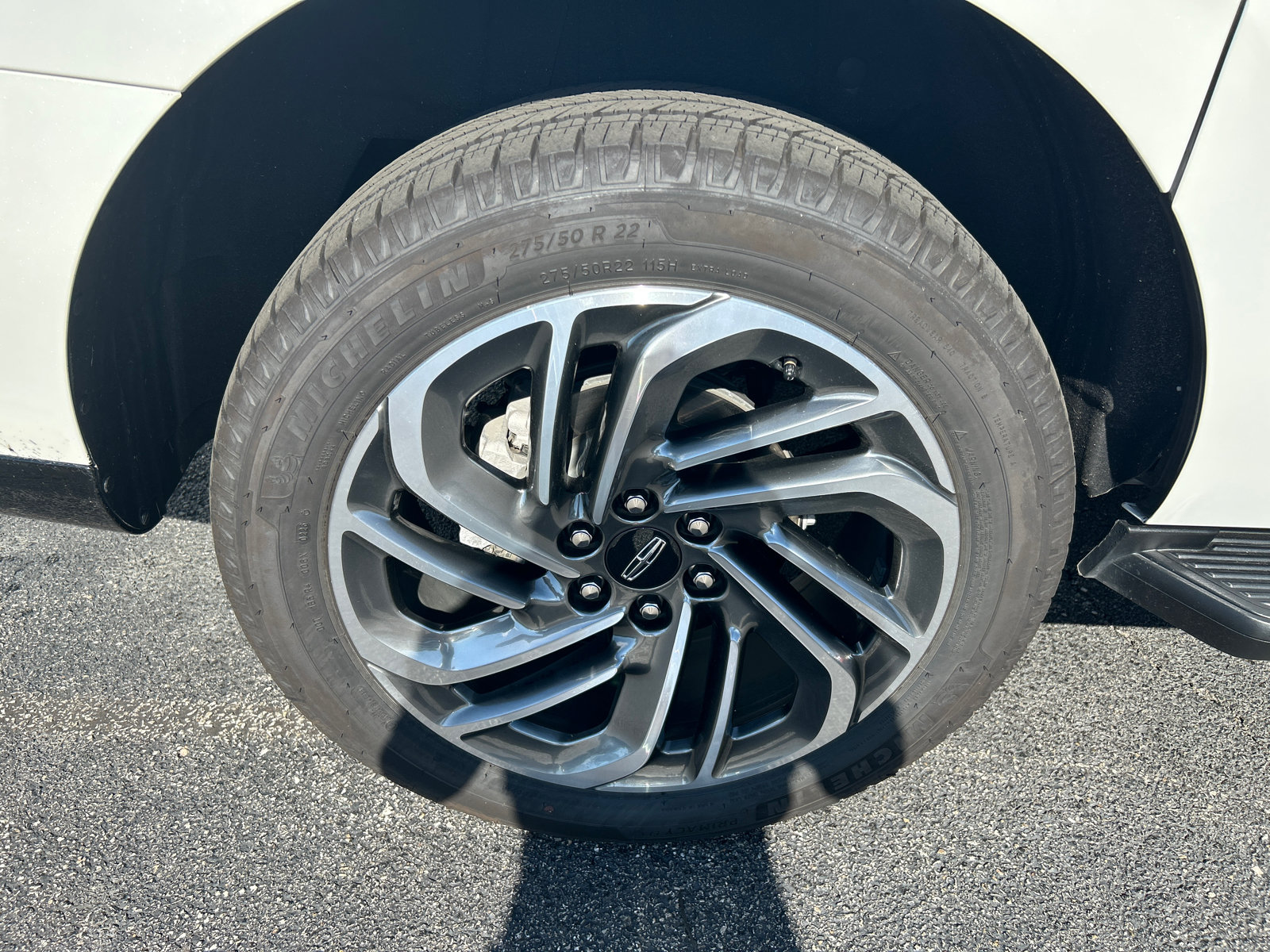 New 2026 Lincoln Navigator L Premier AWD/4WD image 12