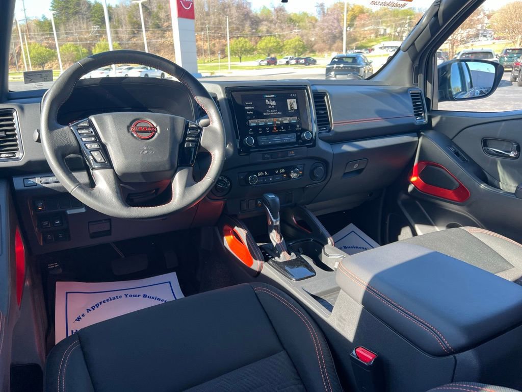 Used 2024 Nissan Frontier PRO-4X w/ Technology Package image 13