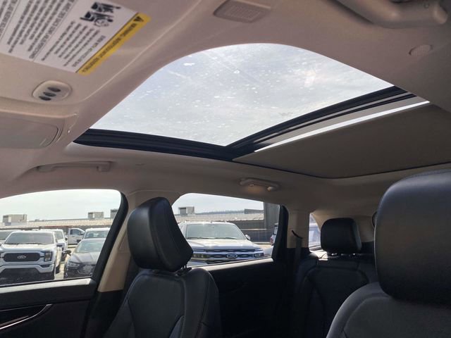 Used 2023 Lincoln Nautilus Reserve image 18