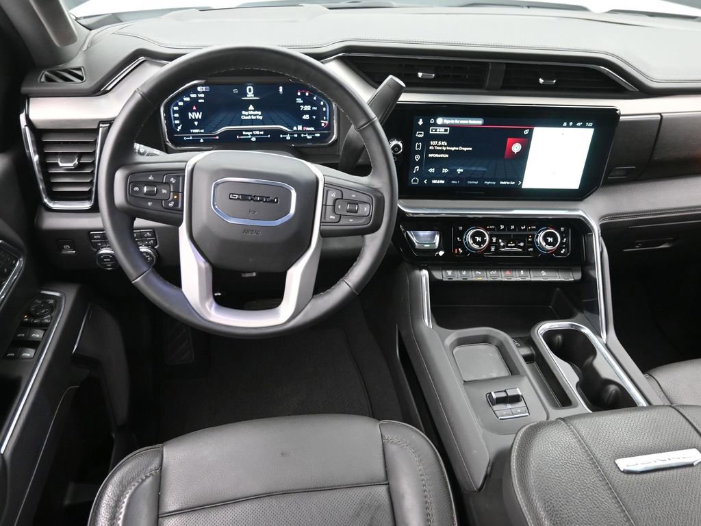 Used 2025 GMC Sierra 2500 Denali w/ Technology Package image 16