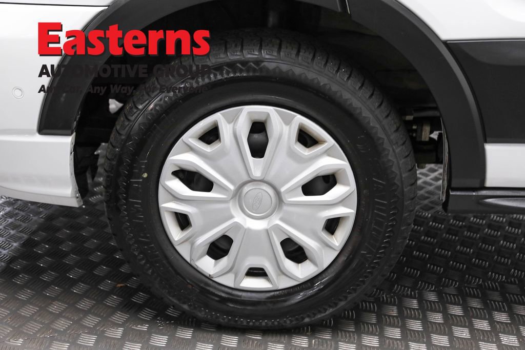 Used 2023 Ford Transit 350 XLT image 31