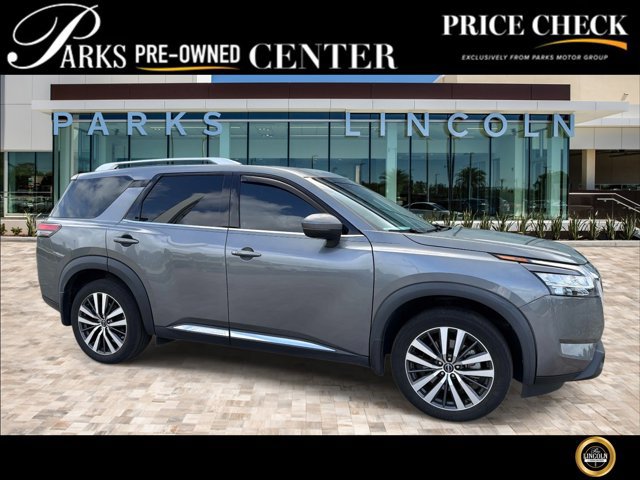 Used 2022 Nissan Pathfinder Platinum w/ Cargo Package AWD/4WD video 1