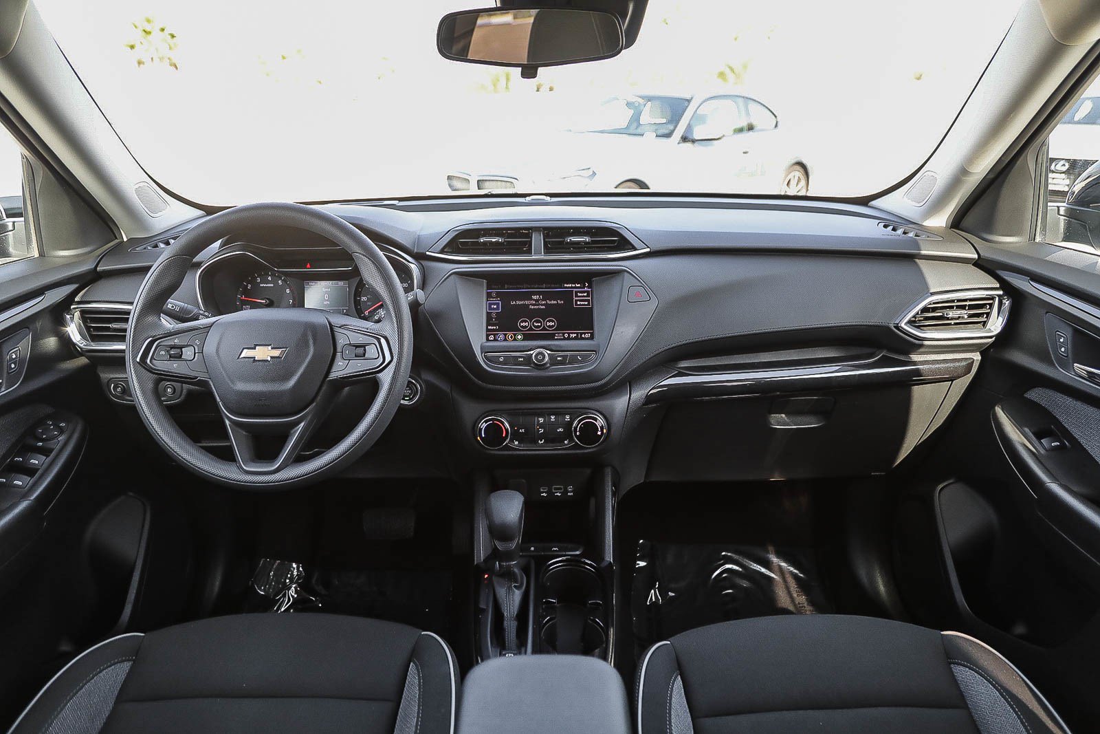 Used 2023 Chevrolet TrailBlazer LT FWD image 12