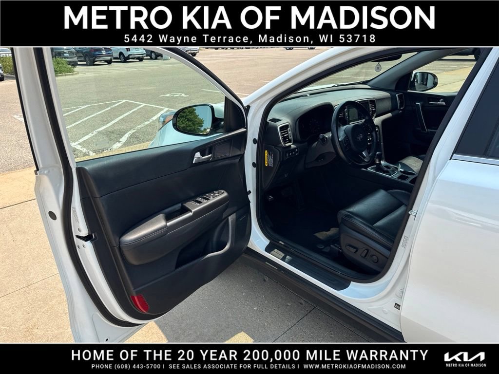 Used 2017 Kia Sportage EX w/ EX Technology Package AWD/4WD image 11