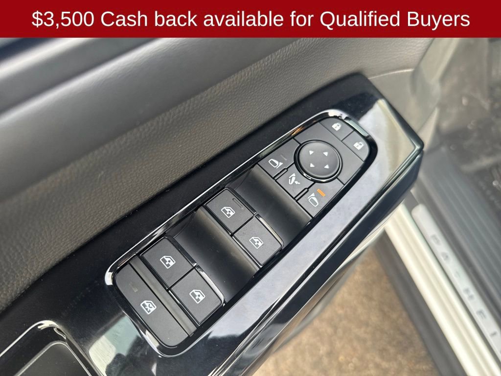 New 2026 Nissan Pathfinder Platinum image 12