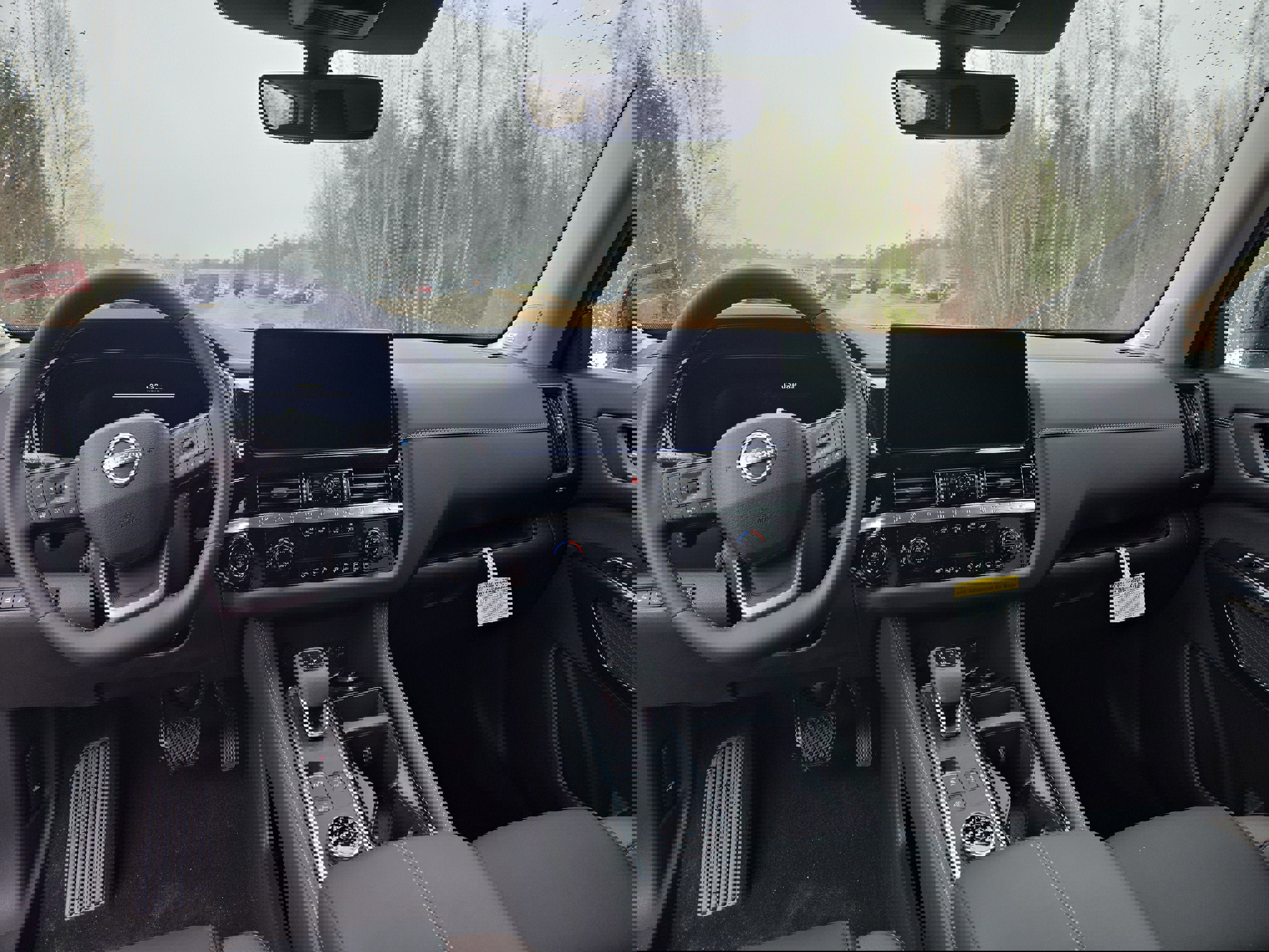 New 2026 Nissan Pathfinder Platinum image 3