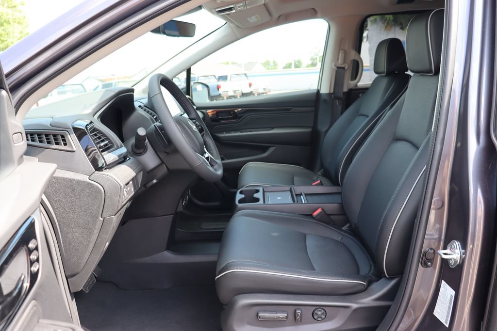Certified 2026 Honda Odyssey Elite image 31