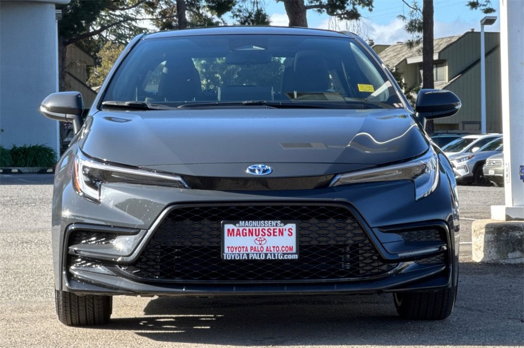 Certified 2025 Toyota Corolla SE image 8