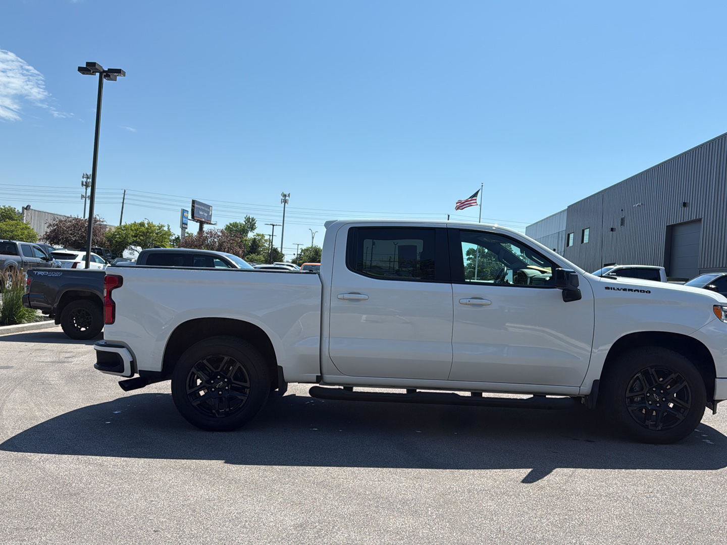 Used 2023 Chevrolet Silverado 1500 RST w/ Protection Package AWD/4WD image 2