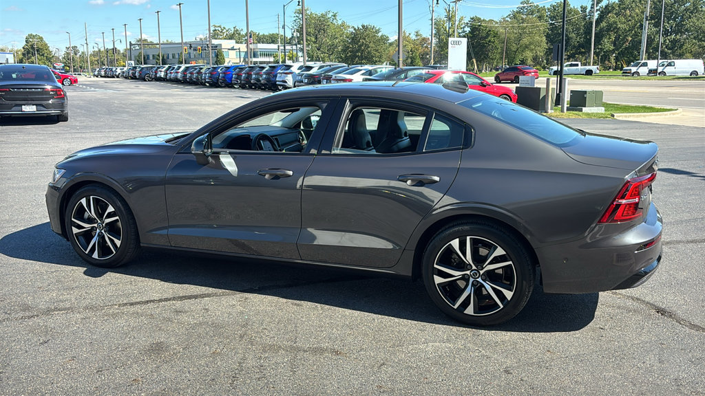 Certified 2024 Volvo S60 B5 Plus AWD/4WD image 3