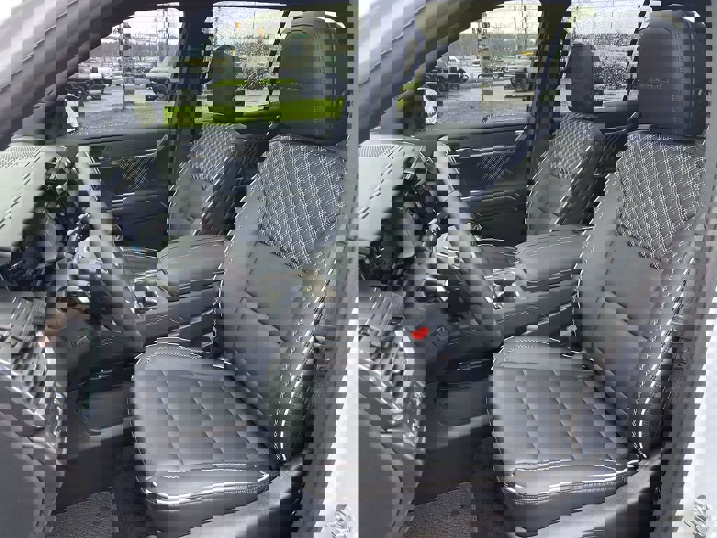 New 2026 GMC Acadia Denali w/ Super Cruise Package image 20