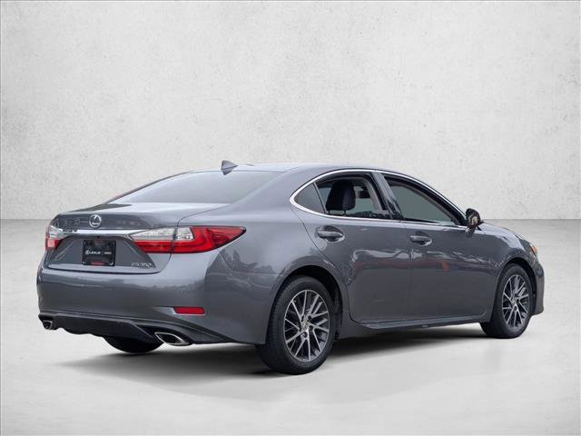 Used 2016 Lexus ES 350 w/ Luxury Package w/Wood Trim FWD image 5