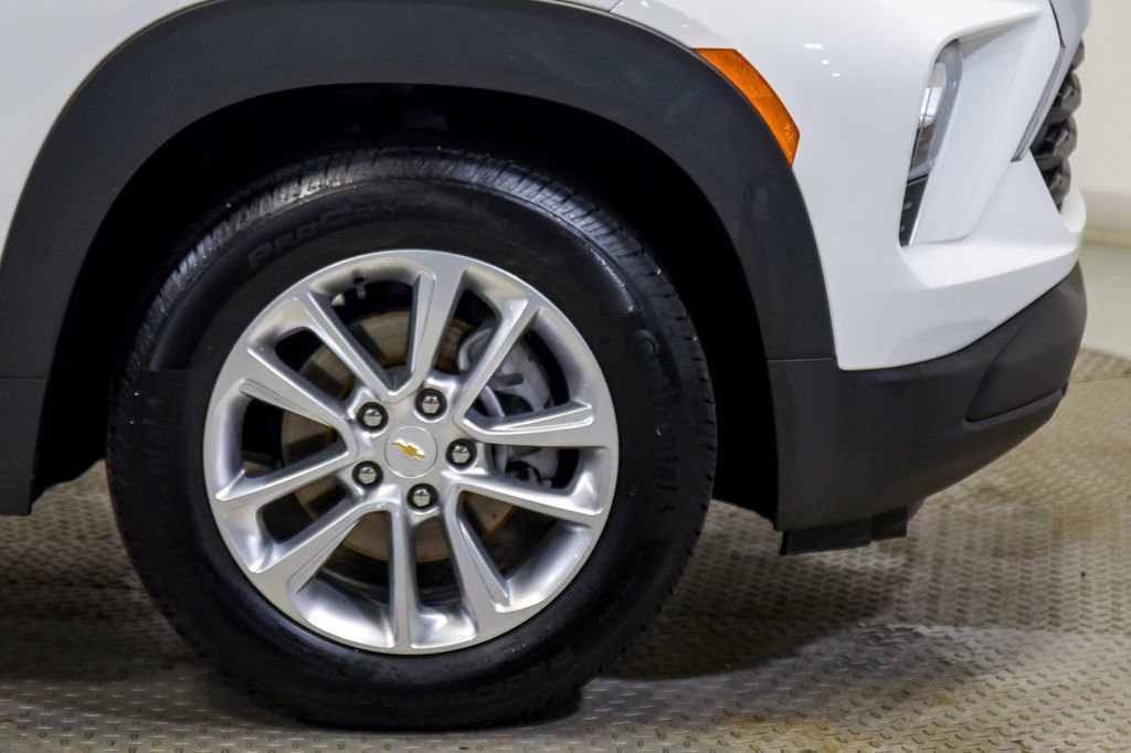 Used 2025 Chevrolet TrailBlazer LS image 13
