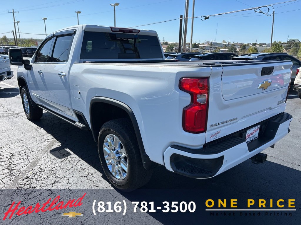 Used 2024 Chevrolet Silverado 2500 High Country w/ High Country Premium Package image 8