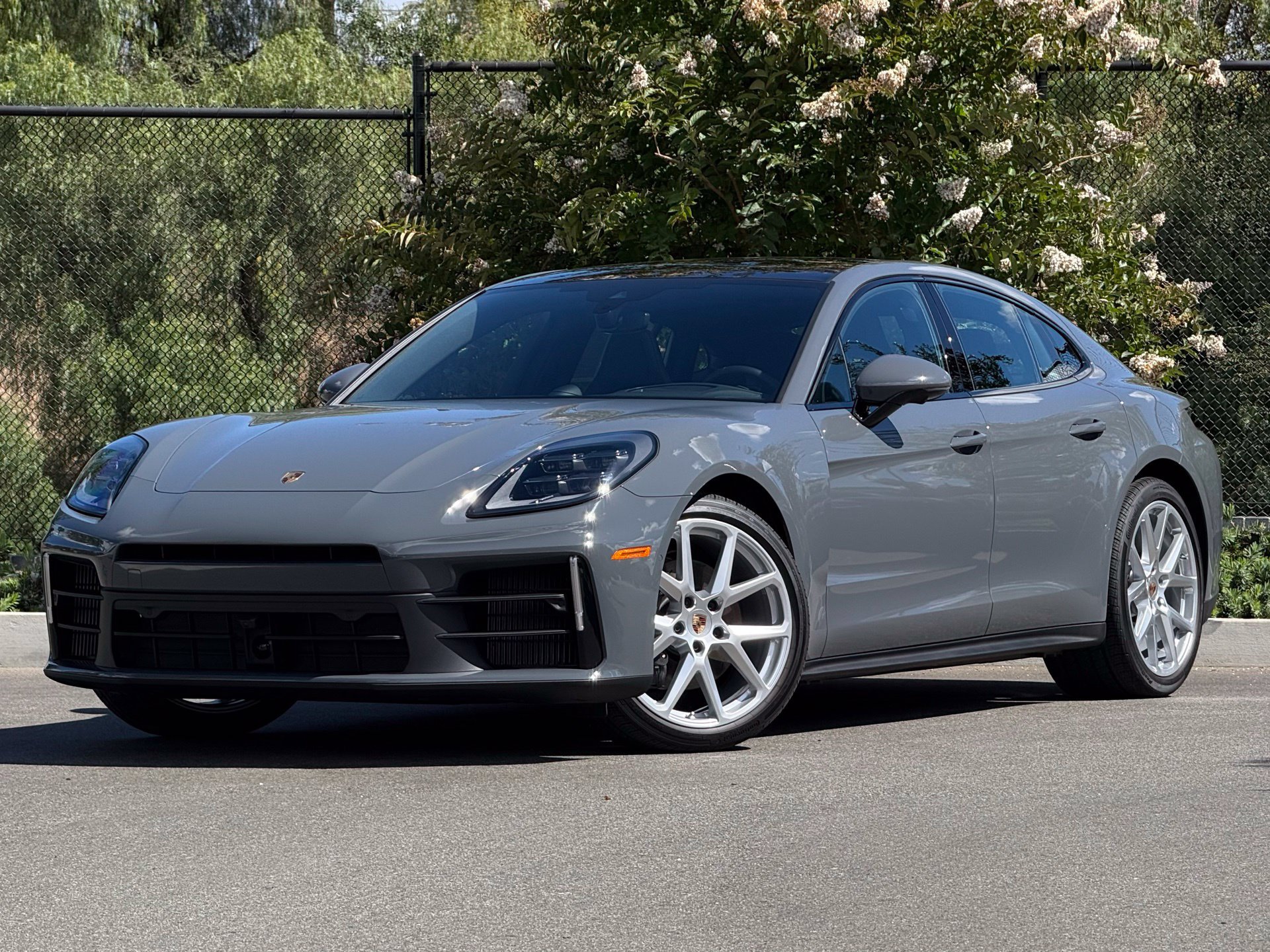 New 2026 Porsche Panamera 4 AWD/4WD image 1