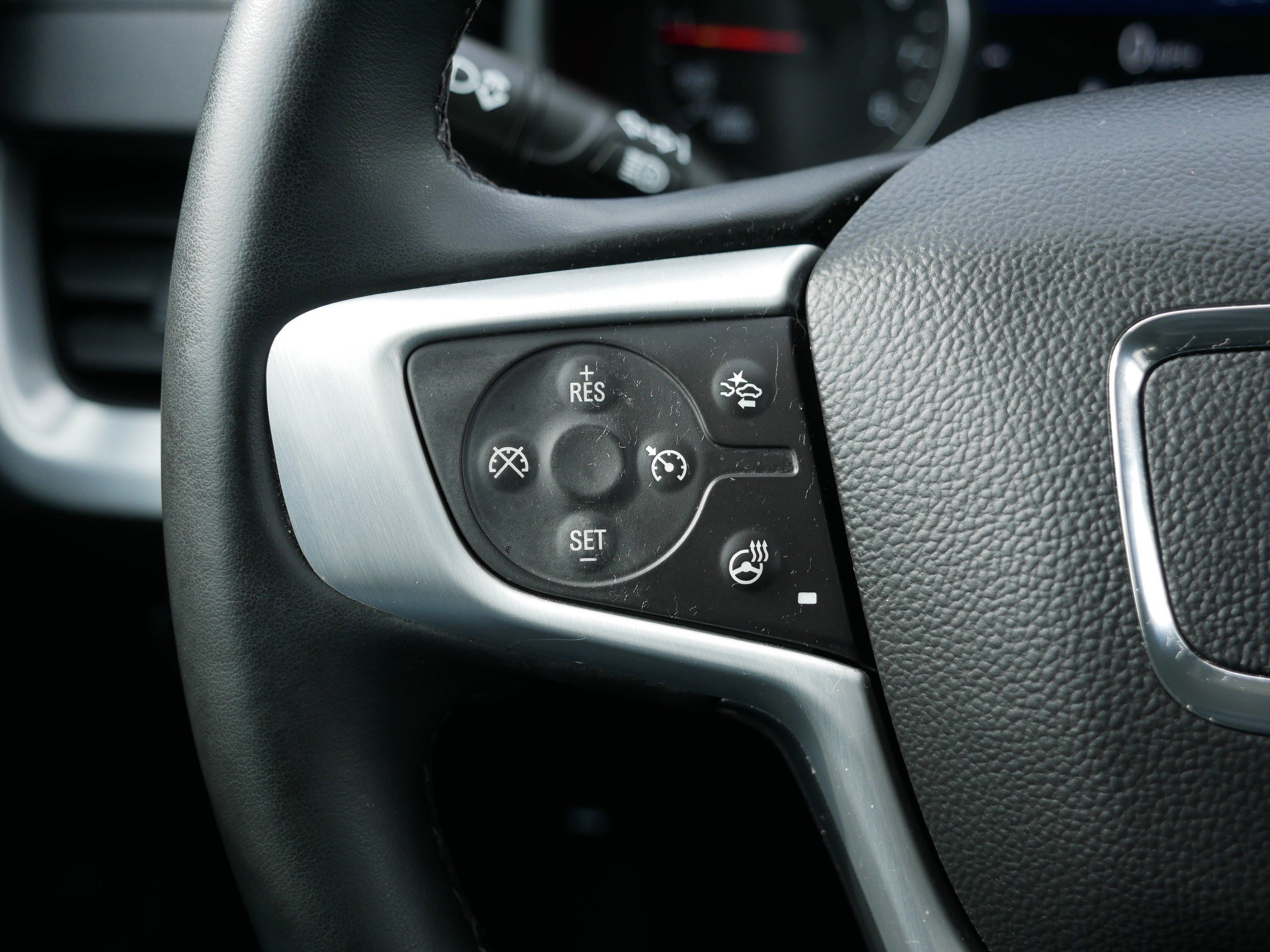 Used 2024 GMC Terrain SLT image 31