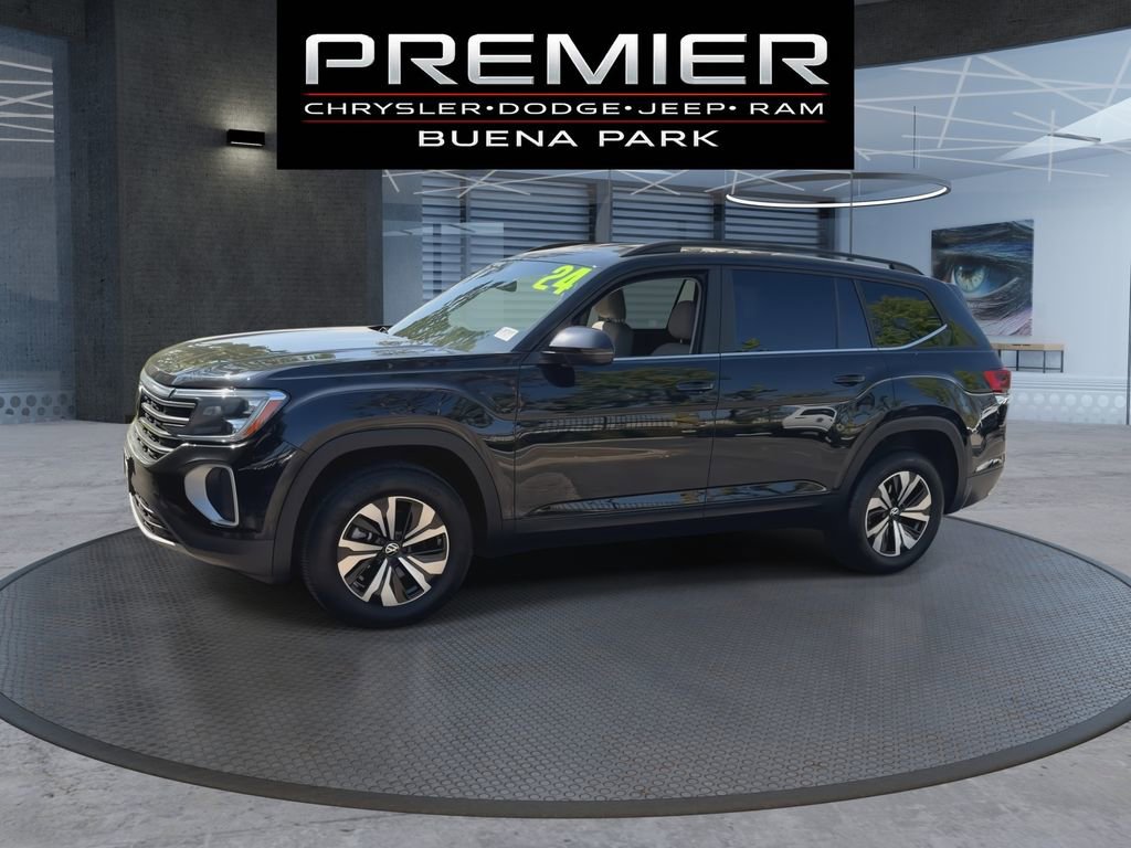 Used 2024 Volkswagen Atlas SE image 4