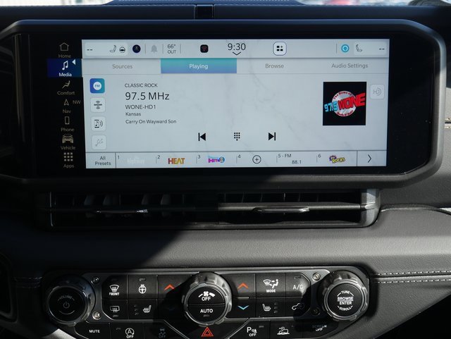 Used 2024 Jeep Wrangler Sahara w/ Technology Group image 21