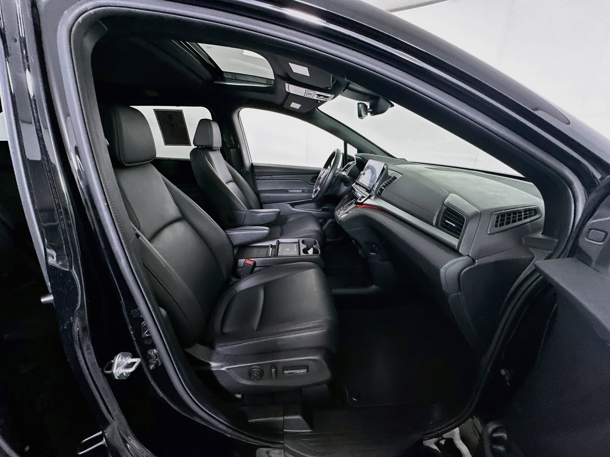 Used 2026 Honda Odyssey Sport-L image 33