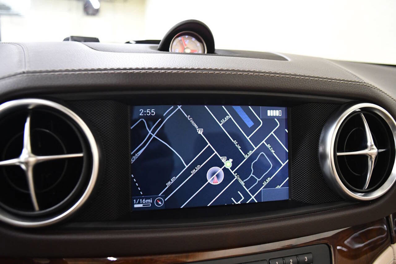 Used 2016 Mercedes-Benz SL 550 SL 550 2dr Convertible image 15
