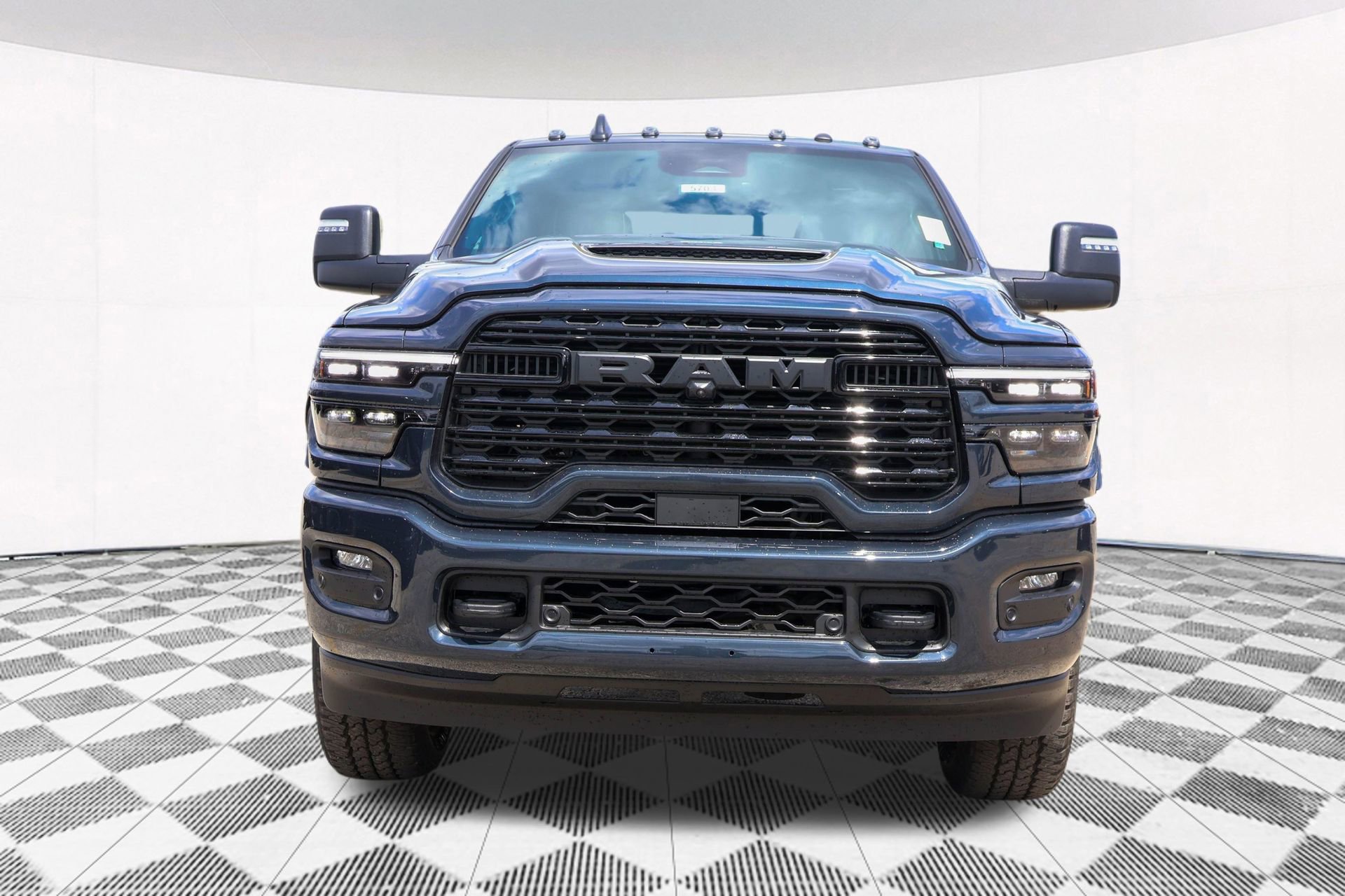 New 2026 RAM 2500 Limited AWD/4WD image 10