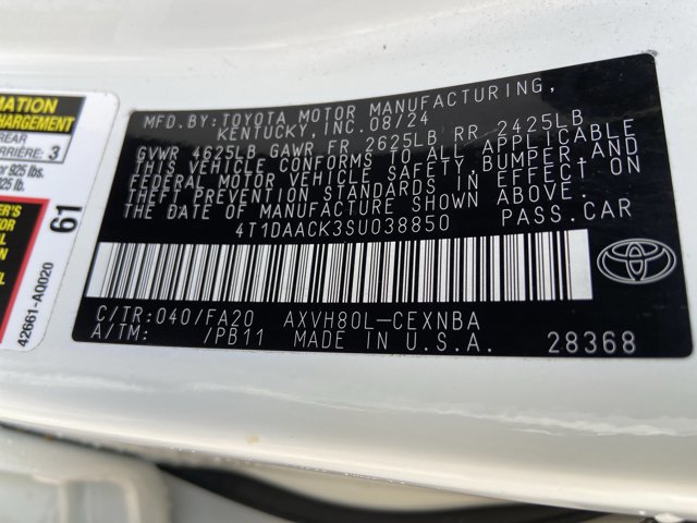 Used 2025 Toyota Camry LE image 32