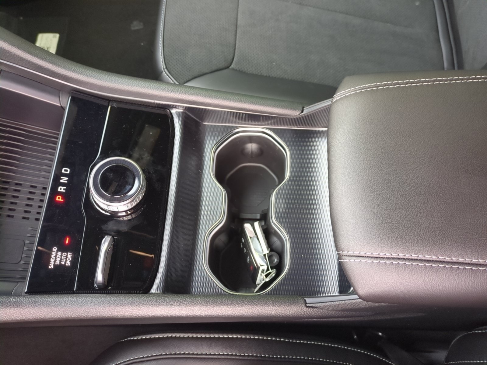 New 2026 Jeep Grand Cherokee Altitude AWD/4WD image 15