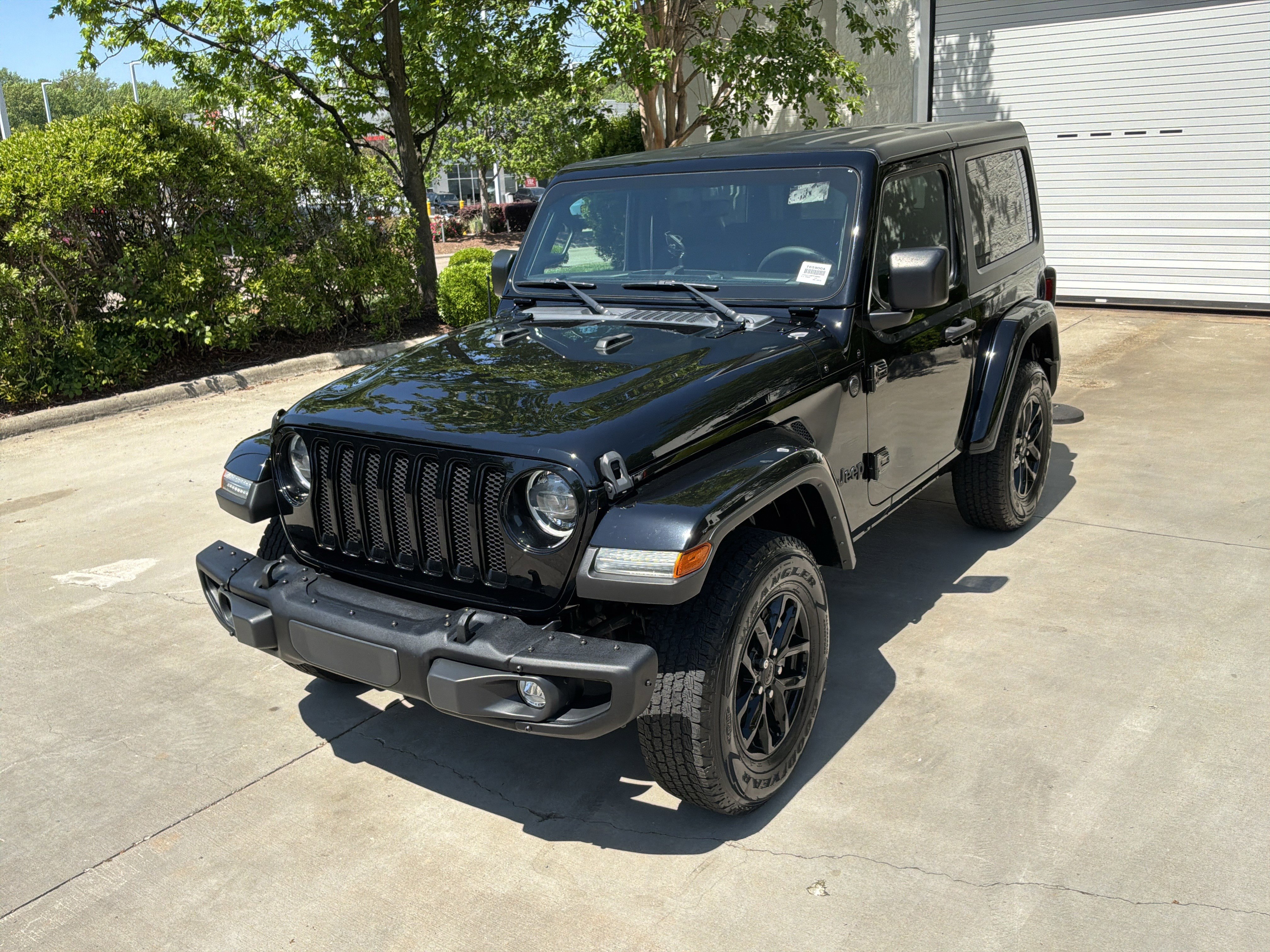 Used 2023 Jeep Wrangler Sport AWD/4WD image 5