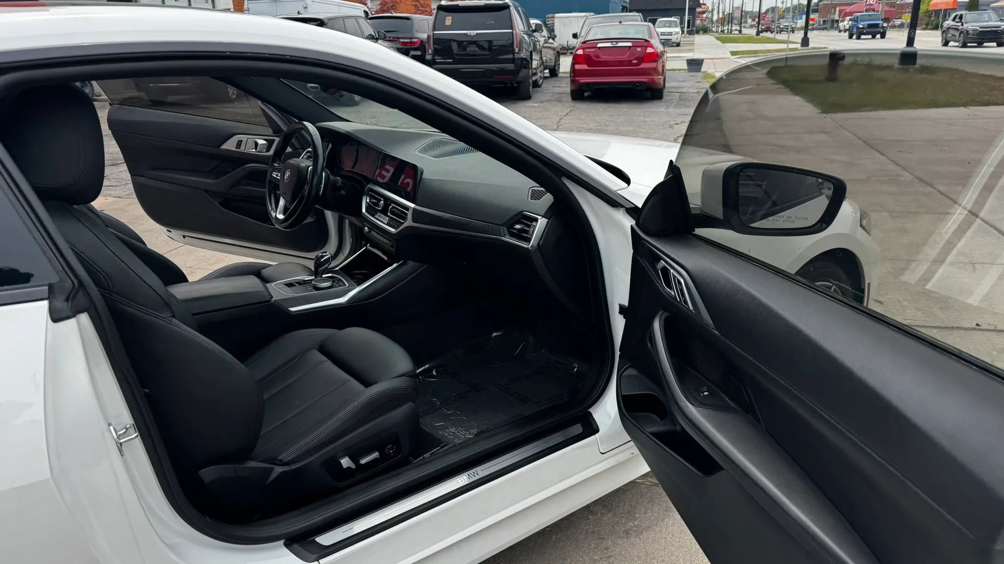 Used 2021 BMW 430i Coupe w/ Convenience Package RWD image 13