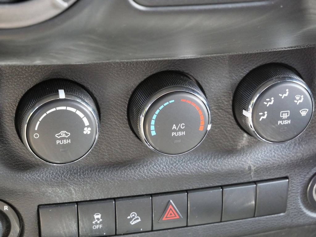 Used 2013 Jeep Wrangler Sport image 33