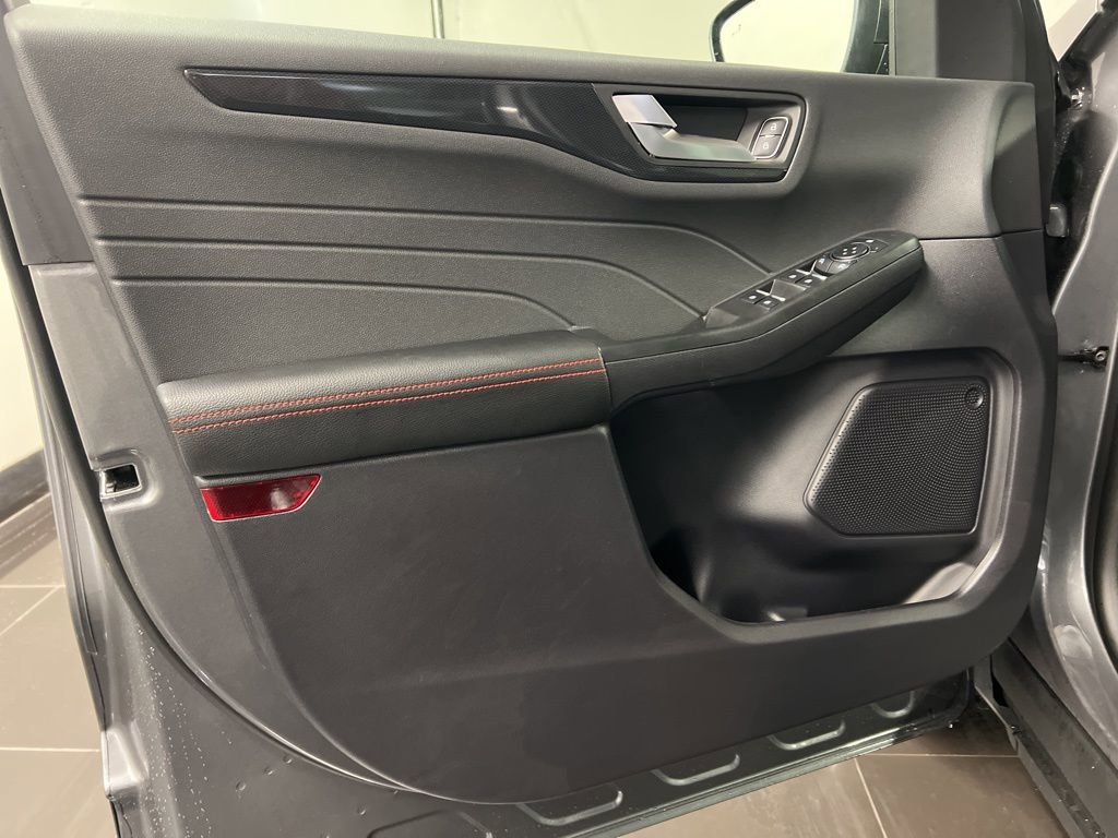 New 2026 Ford Escape ST-Line w/ Tech Pack #1 image 27