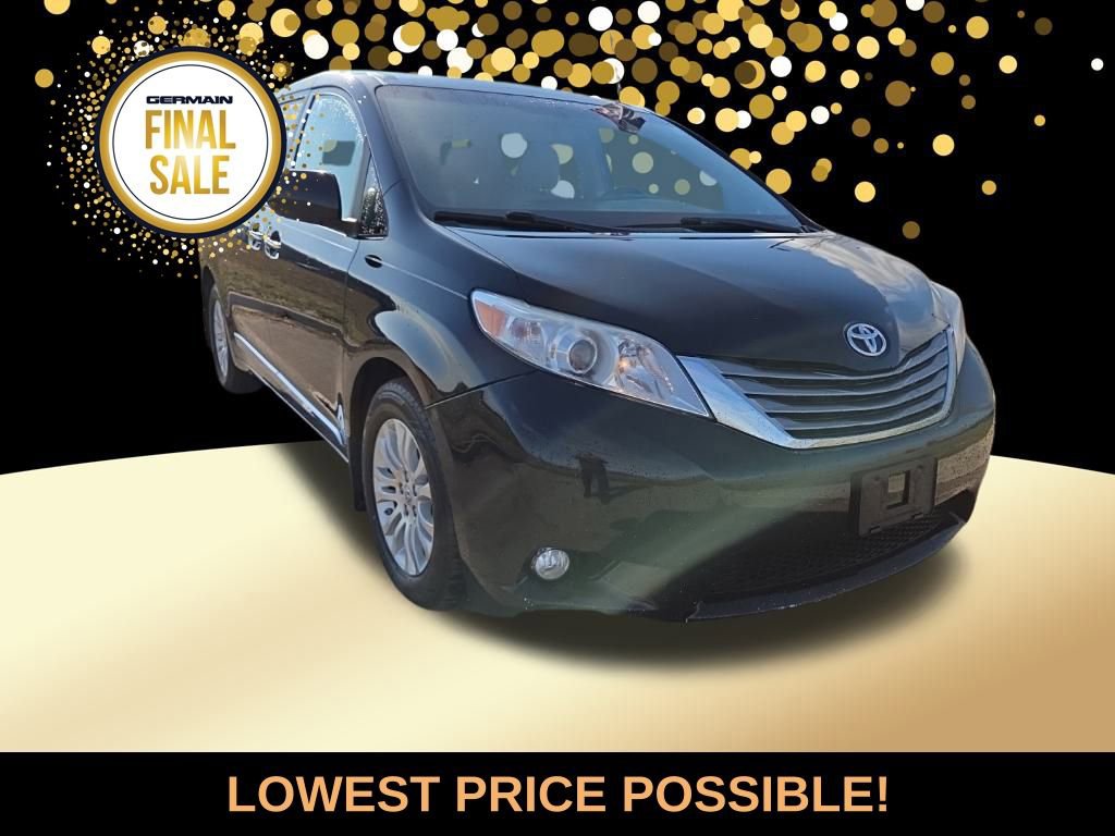 Used 2017 Toyota Sienna XLE image 4