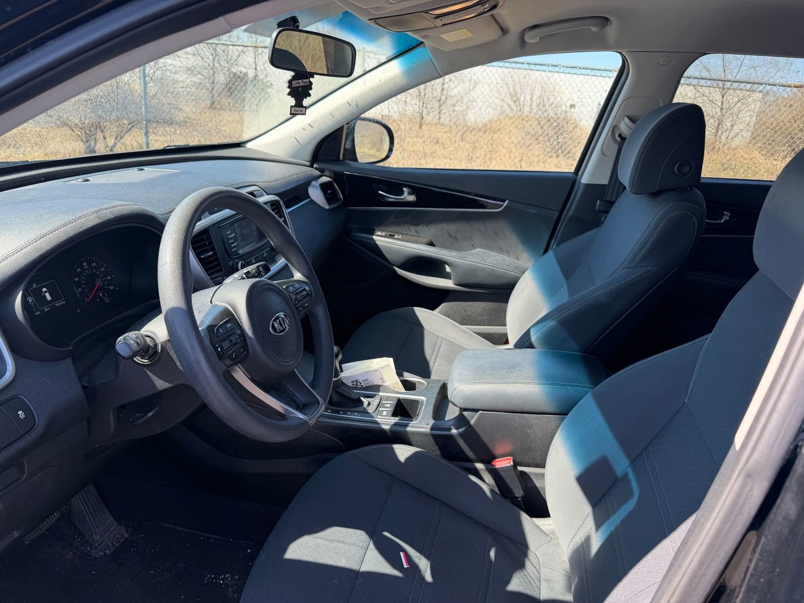 Used 2017 Kia Sorento LX image 12