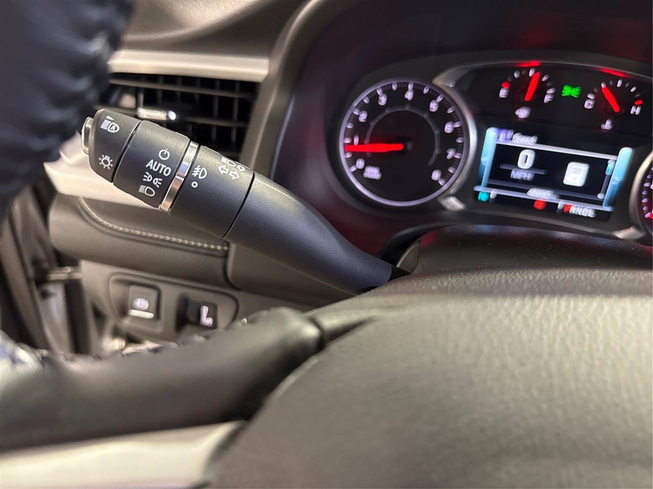 Used 2019 GMC Acadia SLT AWD/4WD image 20