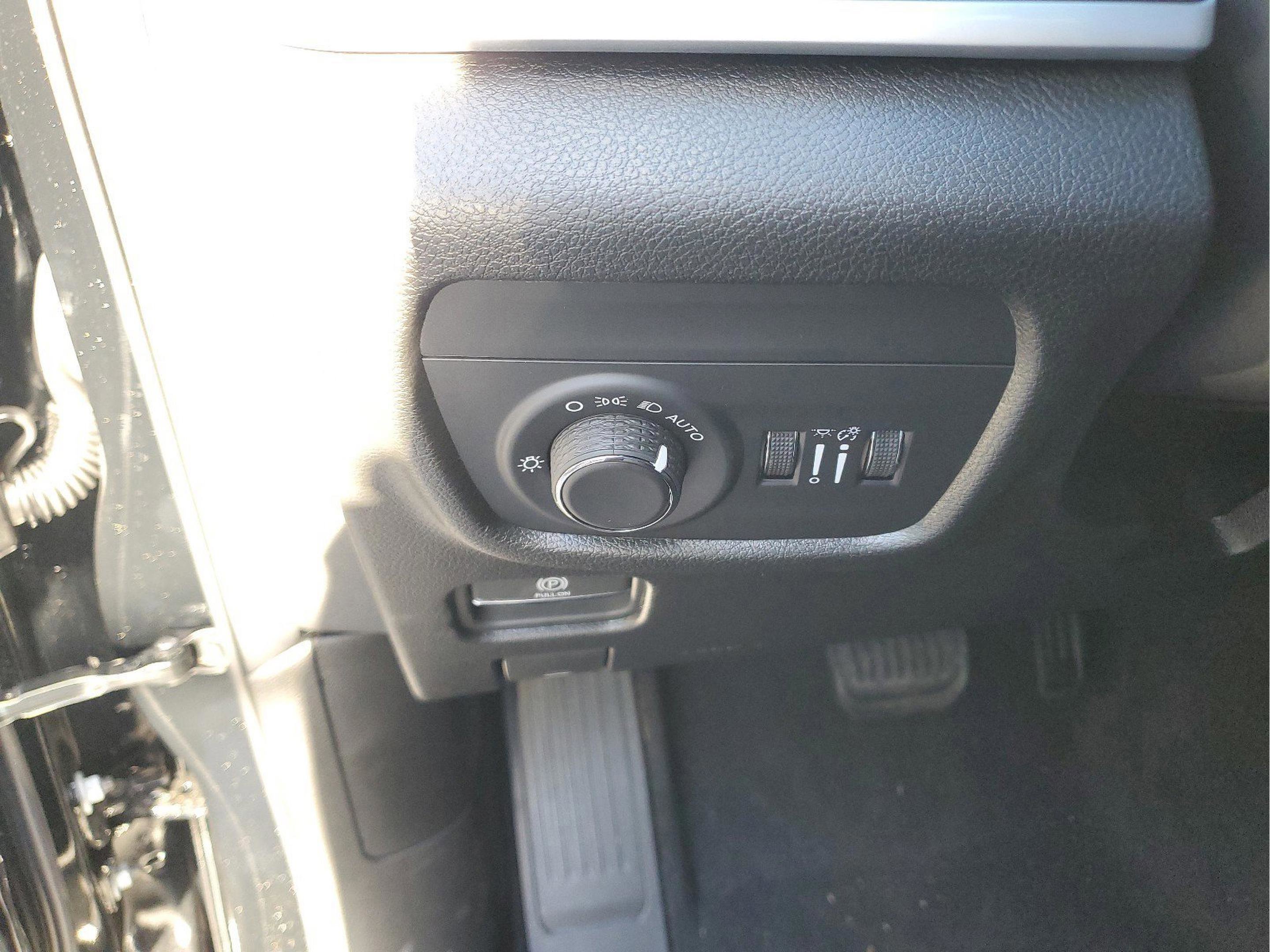 New 2025 Jeep Grand Cherokee Laredo X image 31