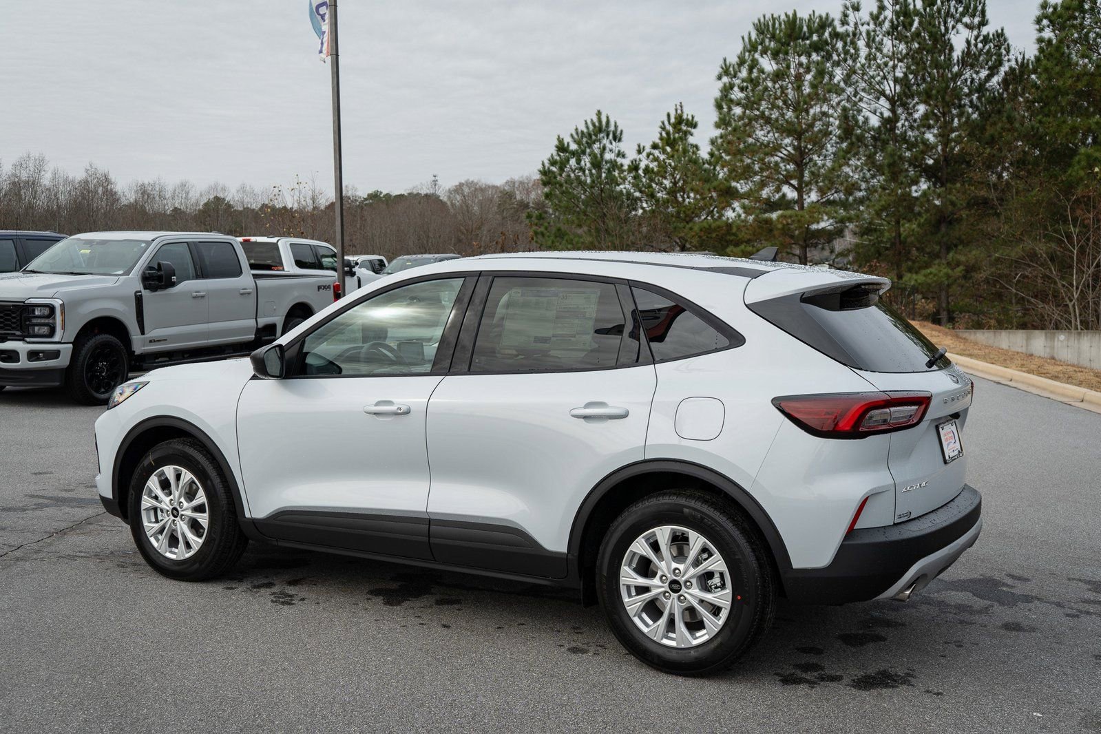 New 2026 Ford Escape Active w/ Cold Weather Package FWD image 7