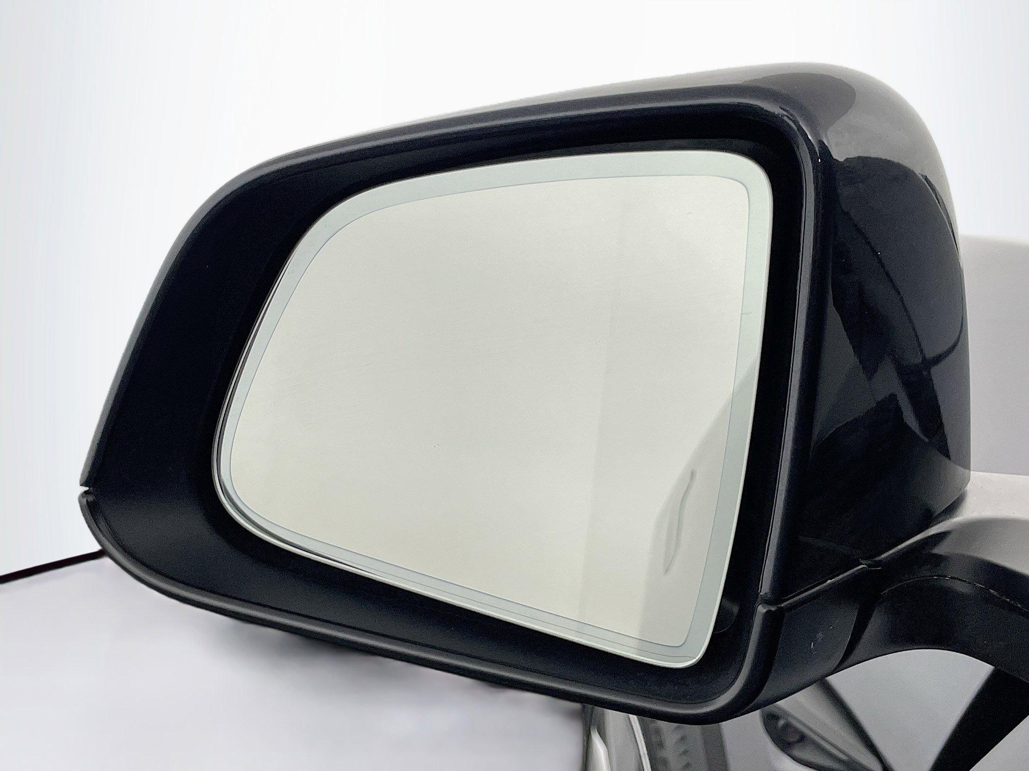 Used 2024 Tesla Model Y Long Range image 16