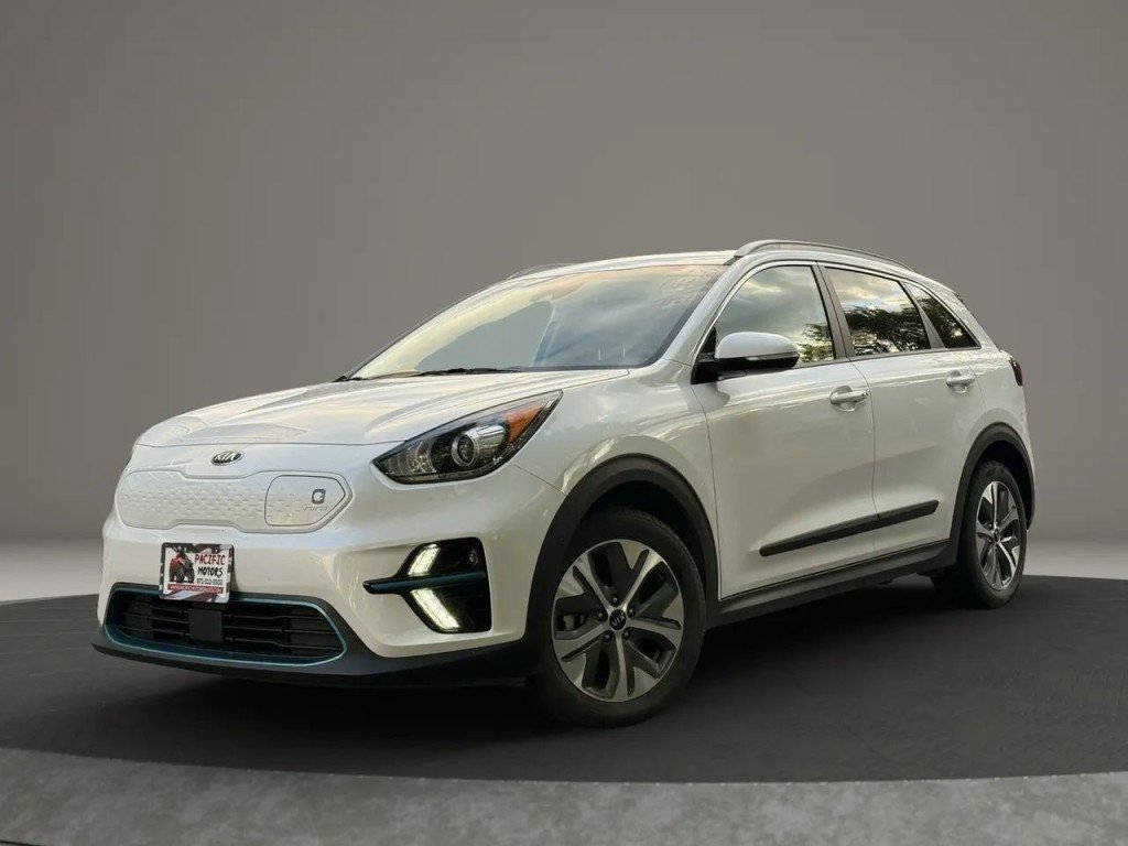 Used 2019 Kia Niro EX Premium w/ Cold Weather Package 1.0 FWD image 3