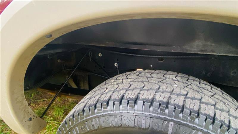 Used 2010 Ford F250 Lariat image 39