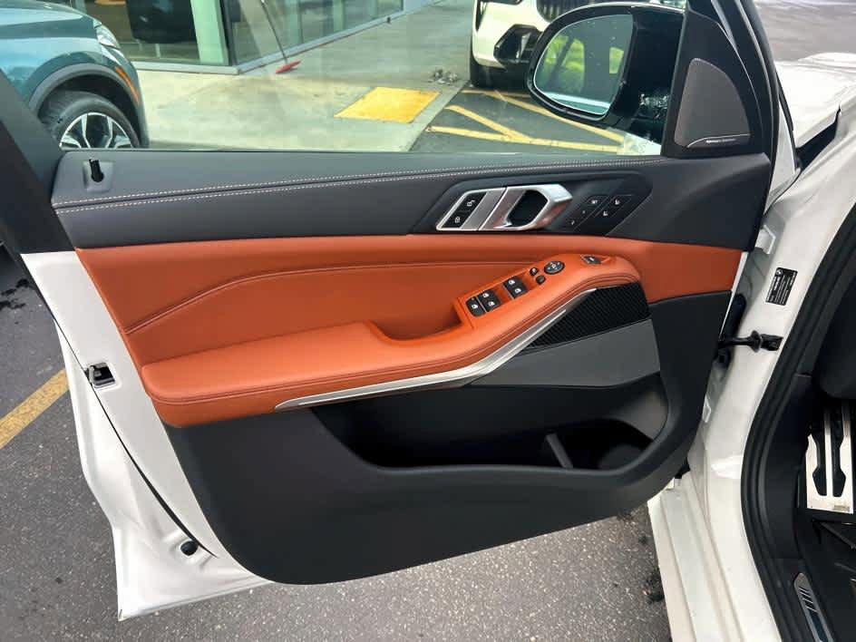 New 2026 BMW X5 M60i AWD/4WD image 25