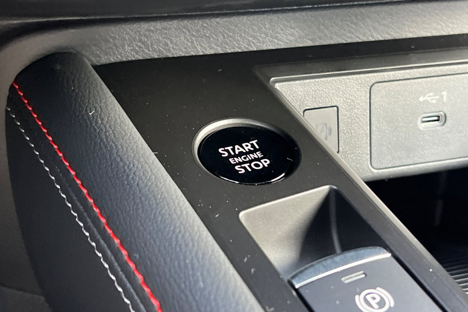 New 2026 Nissan Kicks SR w/ Cold Weather Package image 26