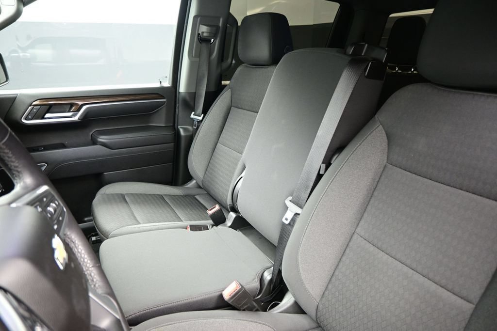 Used 2022 Chevrolet Silverado 1500 LT RWD image 25
