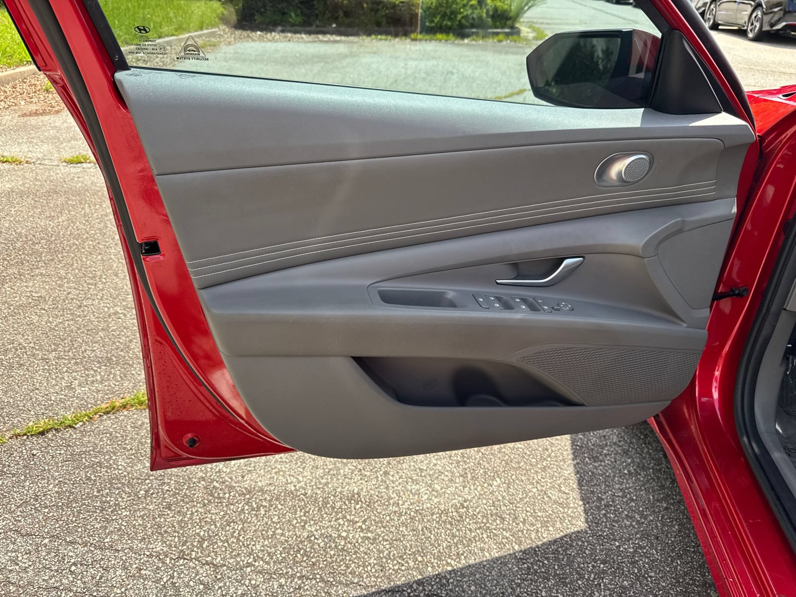 Used 2022 Hyundai Elantra SEL w/ Convenience Package FWD image 10